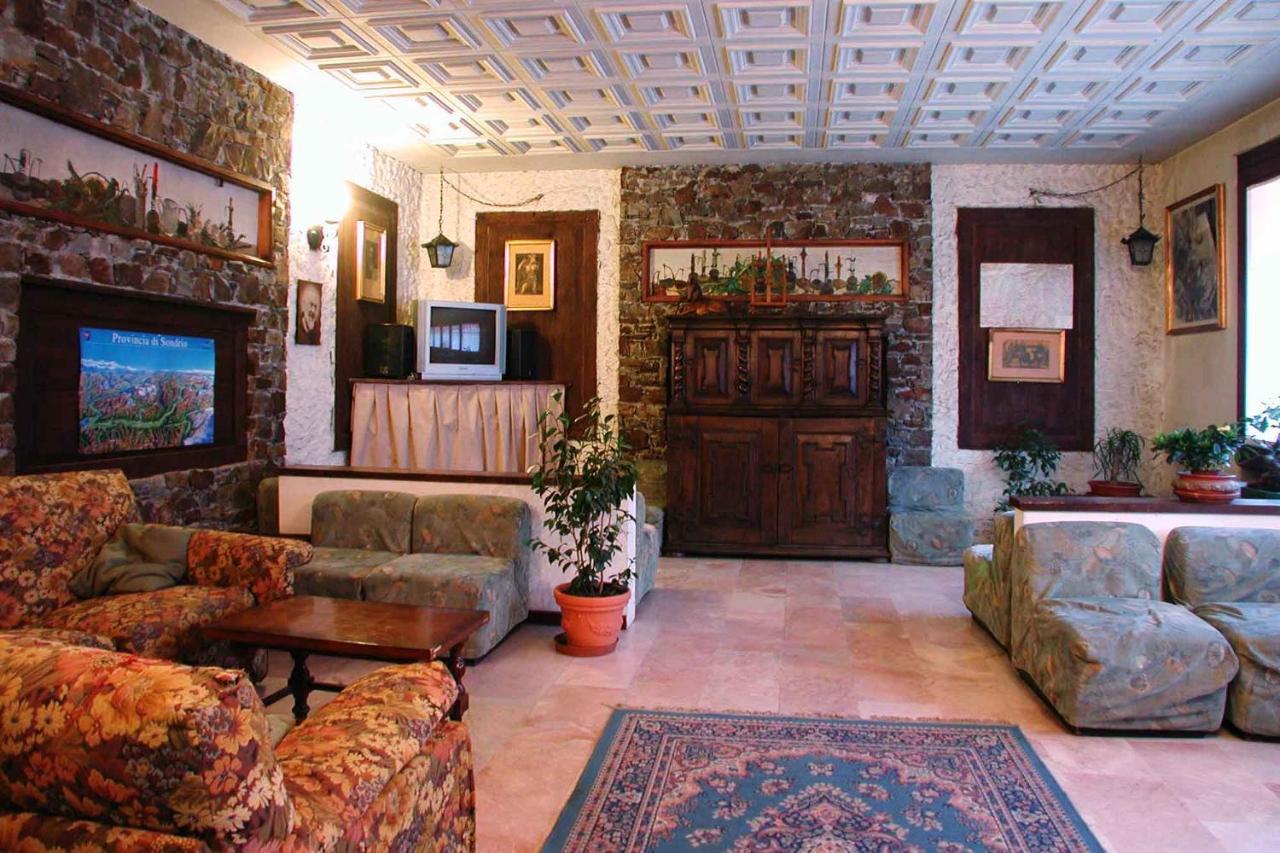 Hotel Torena Aprica Exterior photo